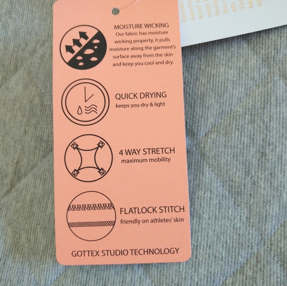 Gottex Inter-Luxe Limited Edition Capri Leggings - Picture 10 of 10